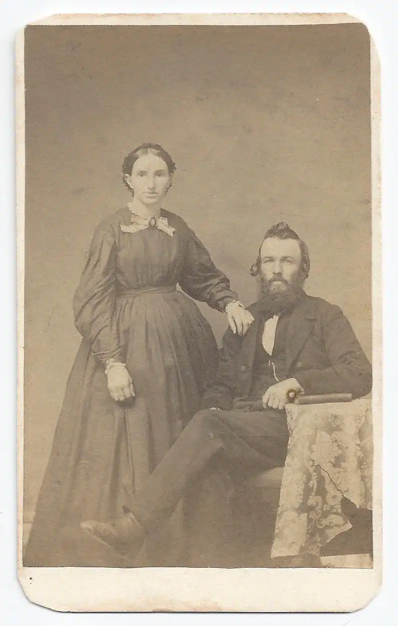 Woodward & Co., Unidentified couple