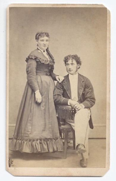 Gibson Cdv Youngcouple Photo47front