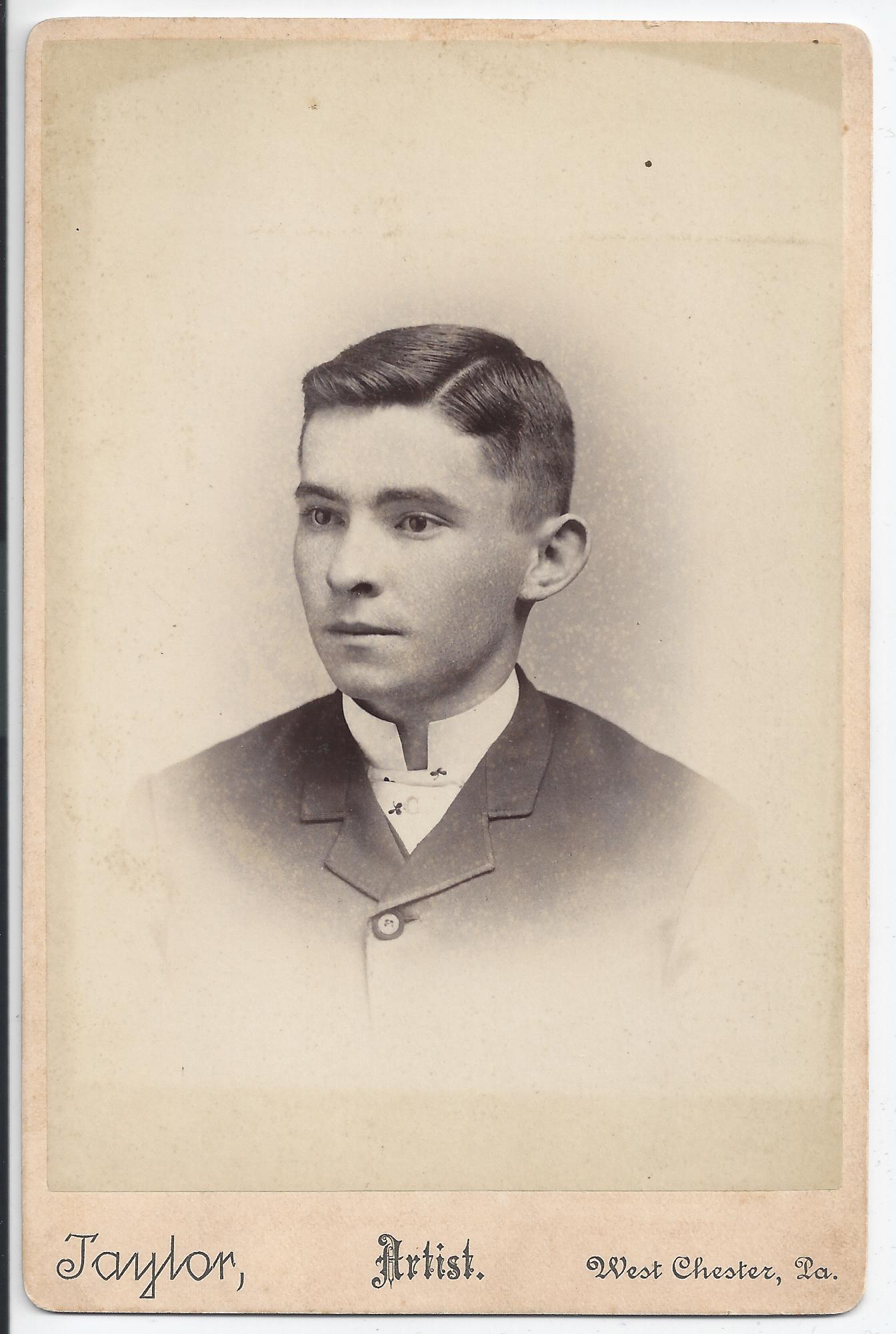Taylor Cc Youngman Photo39front
