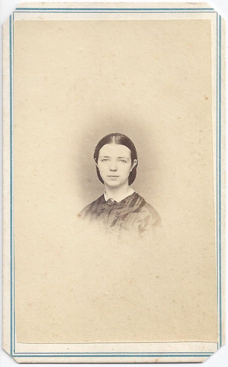 Duval Cdv Youngwoman Photo137front