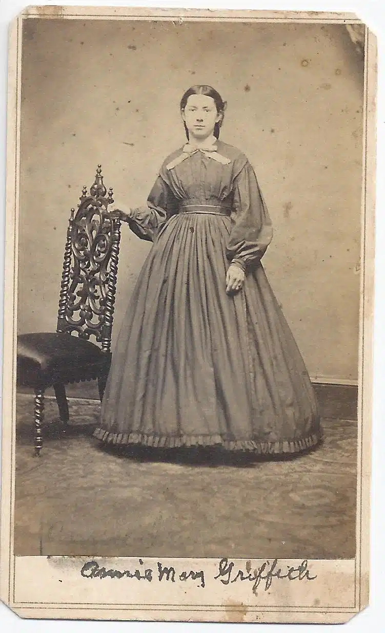 West Cdv Anniemgriffith Photo125front