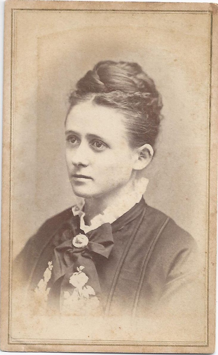 Beecher Cdv Youngwoman Photo54front