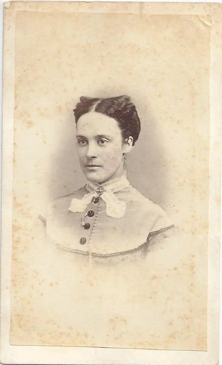 Dickinson Cdv Emmaking Photo112front